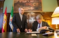 Francisco Javier Fragoso, y el embajador de Alemania en España, Reinhard Silberberg,
